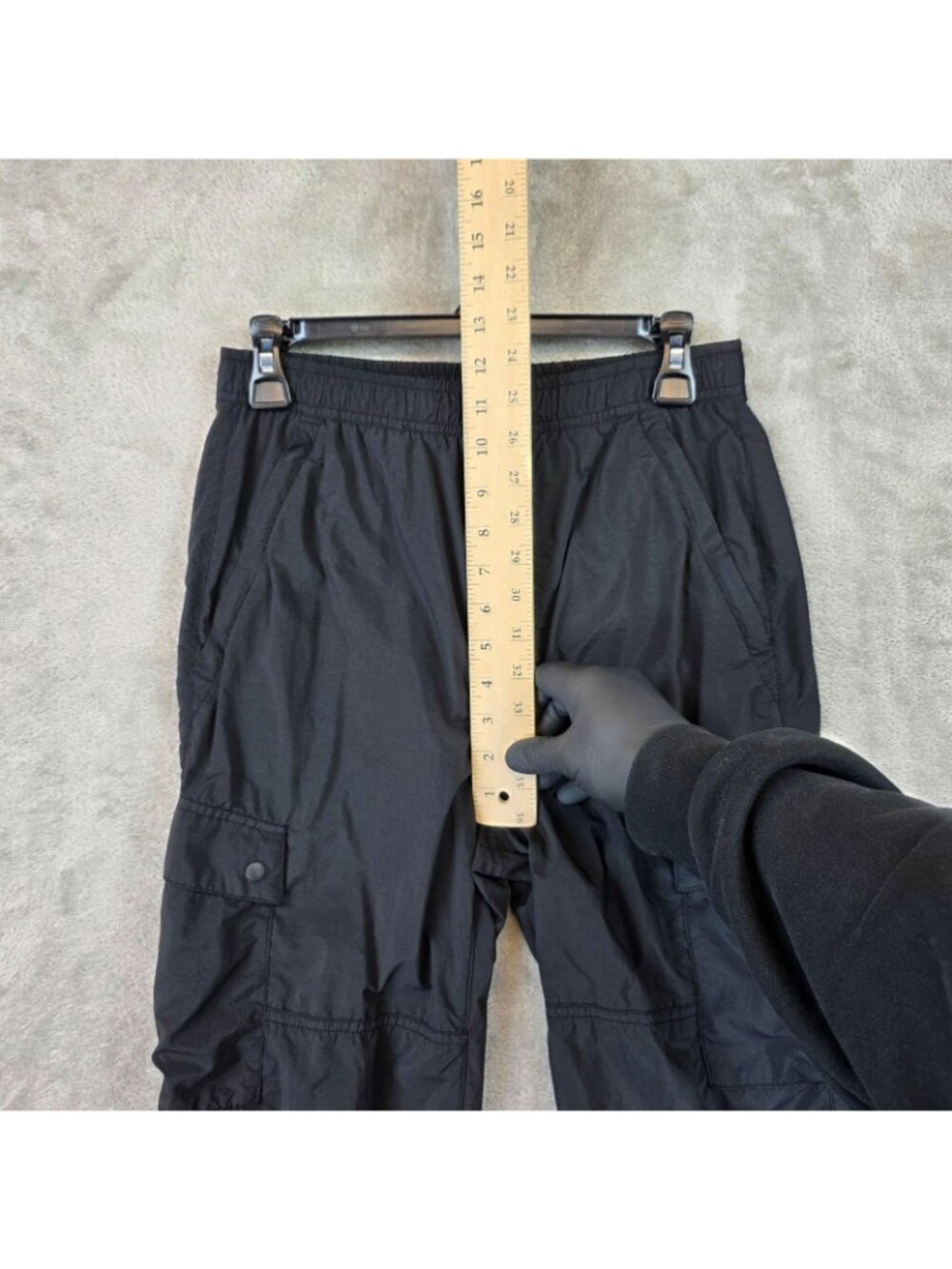 Gap Tech Cargo Jog Pants Mens XS Black Nylon Joggers Elastic Waist Cargo - Picture 7 of 12
